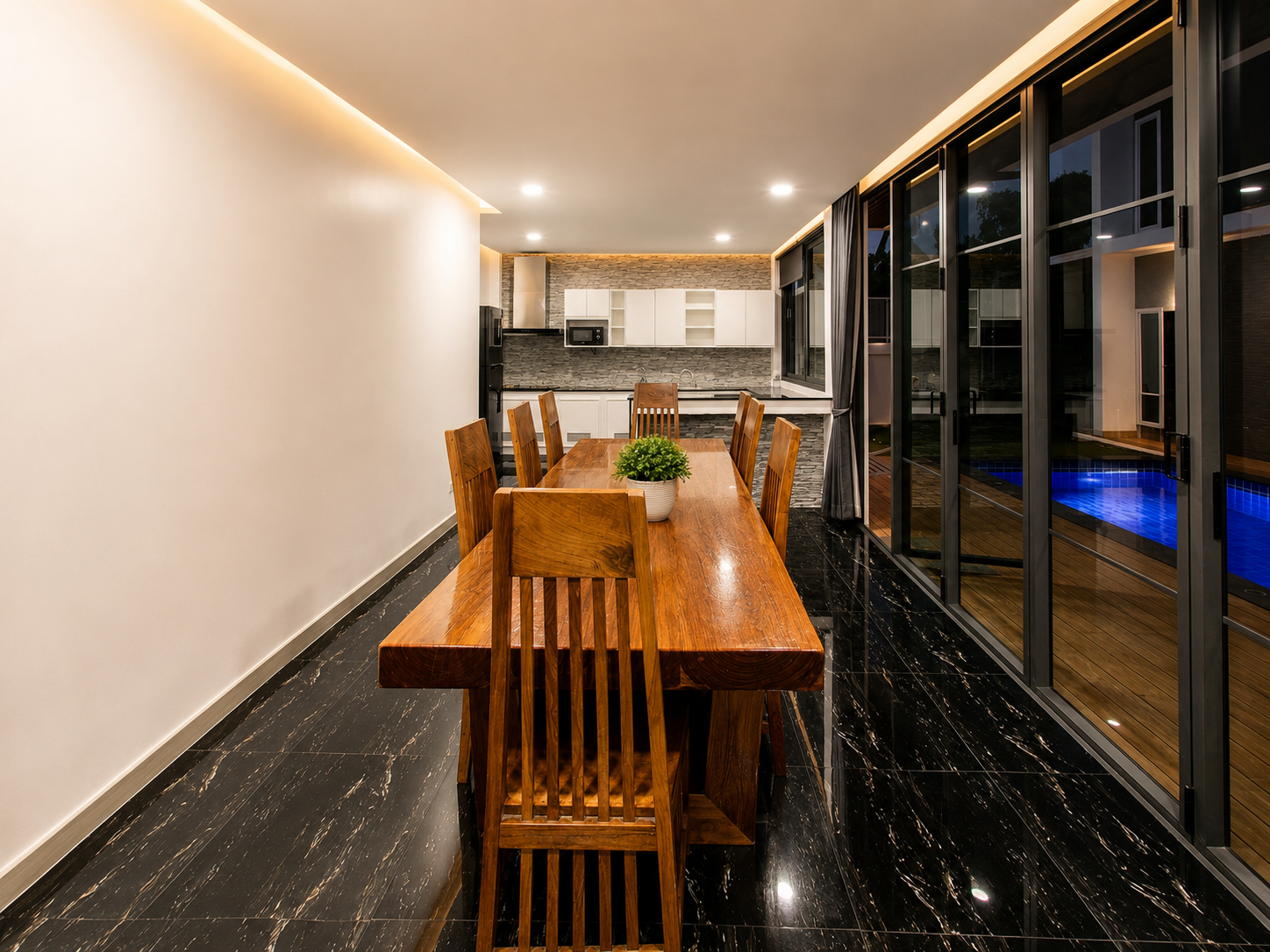 ห้องรับประทานอาหารและครัว